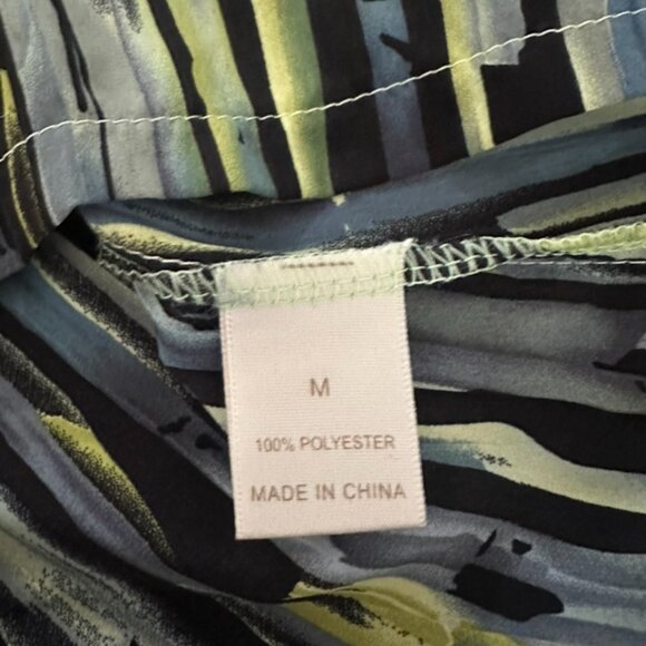 Pattern short dress - Picture 3 of 6